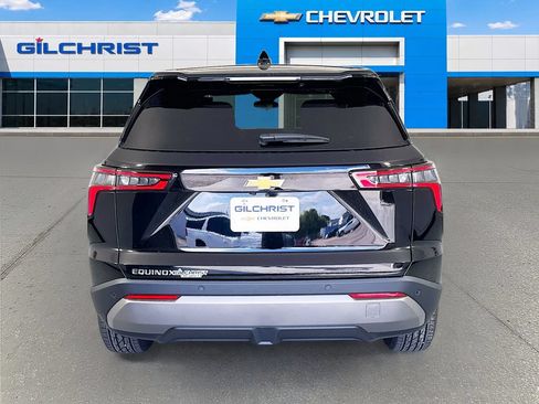New 2026 Chevrolet Equinox LT w/ Convenience Package II FWD image 7