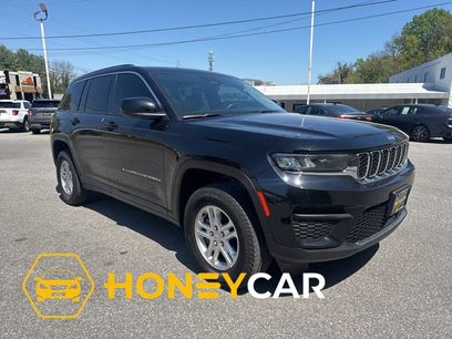 Used 2022 Jeep Grand Cherokee Laredo w/ Luxury Tech Group I