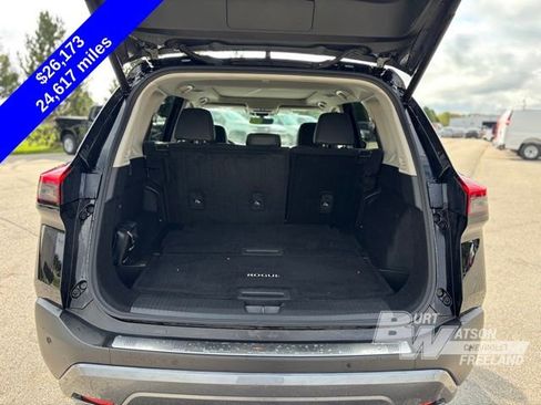 Used 2023 Nissan Rogue SL w/ SL Premium Package image 25
