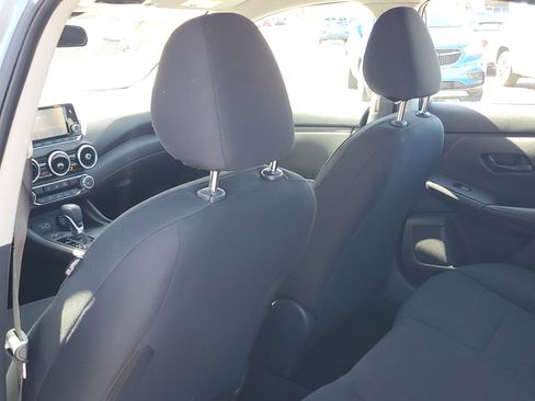 Used 2024 Nissan Sentra S image 6