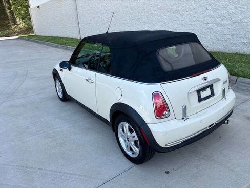 Used 2006 MINI Cooper Convertible FWD image 19
