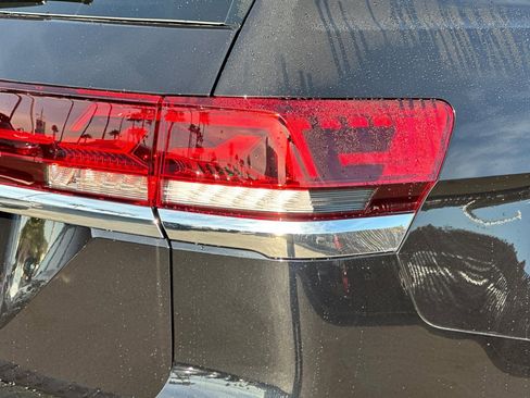 New 2026 Volkswagen Atlas SE FWD image 7