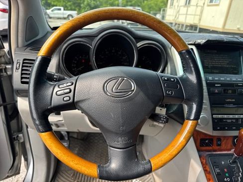 Used 2005 Lexus RX 330 AWD image 19