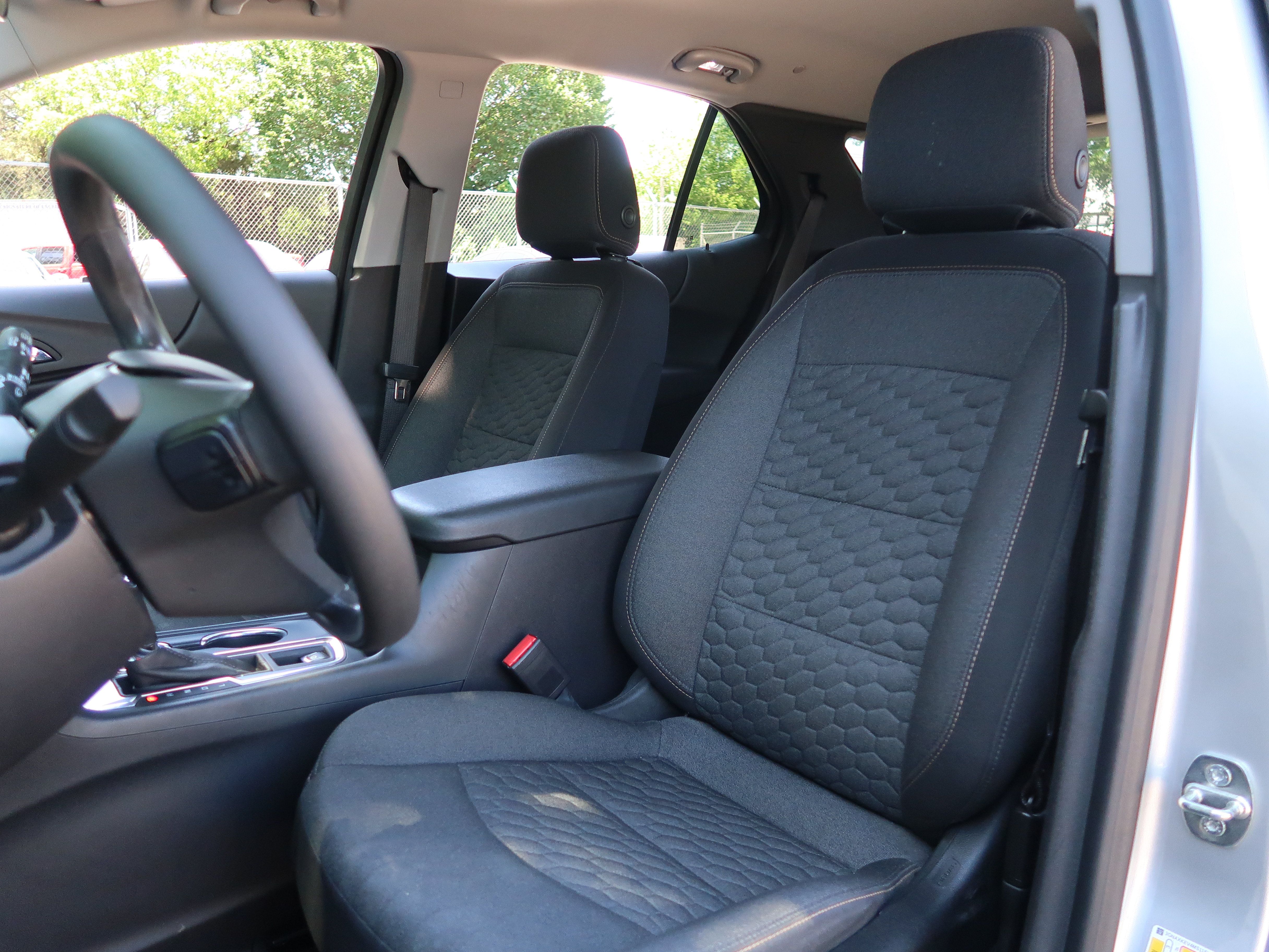 Used 2021 Chevrolet Equinox LT FWD image 12
