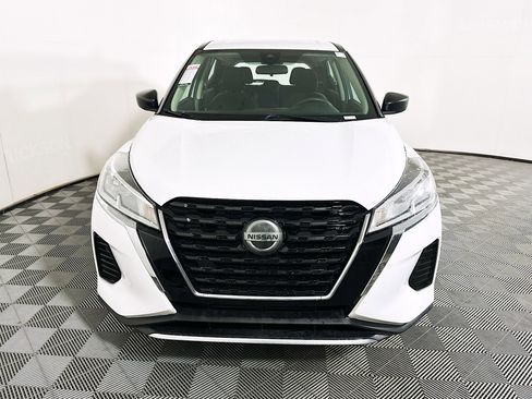Used 2021 Nissan Kicks S FWD image 8