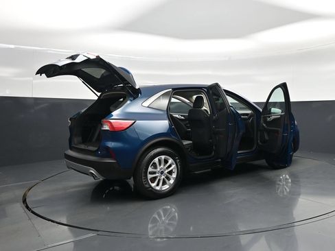 Used 2020 Ford Escape SE FWD image 5