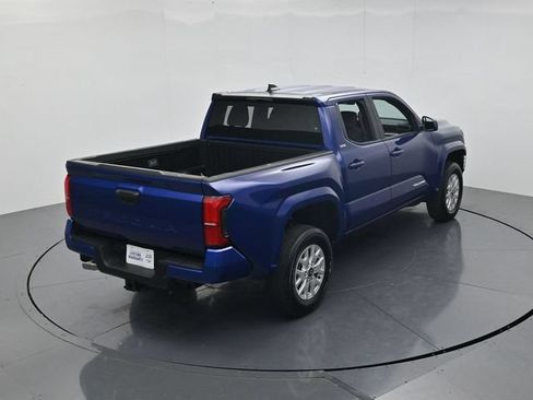 Used 2025 Toyota Tacoma SR5 RWD image 38
