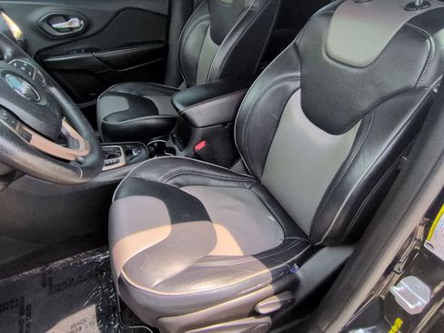 Used 2015 Jeep Cherokee Sport AWD/4WD image 17
