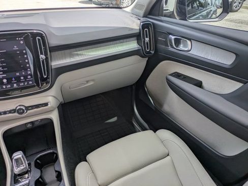 Used 2026 Volvo XC40 B5 Ultra w/ Climate Package AWD/4WD image 17