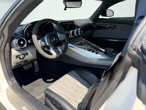 Used 2020 Mercedes-Benz AMG GT C image 21