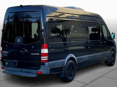 Used 2016 Mercedes-Benz Sprinter 2500 image 11