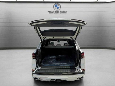 Certified 2025 BMW X5 xDrive50e w/ Executive Package image 20