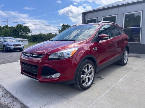 Used 2016 Ford Escape Titanium w/ Equipment Group 301A AWD/4WD image 3