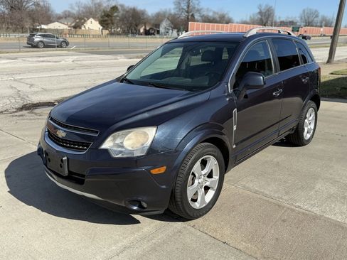 Used 2014 Chevrolet Captiva Sport LTZ image 1