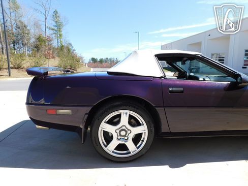 Used 1993 Chevrolet Corvette Convertible RWD image 28
