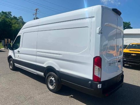 Used 2025 Ford Transit 250 148 High Roof Extended w/ Load Area Protection Package RWD image 3