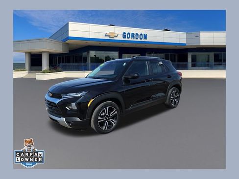 Used 2023 Chevrolet TrailBlazer LT w/ Convenience Package FWD image 1