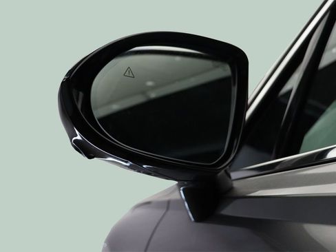 New 2026 Genesis GV70 2.5T Advanced image 7