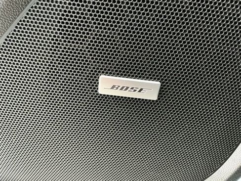 Used 2023 Chevrolet Traverse High Country image 36