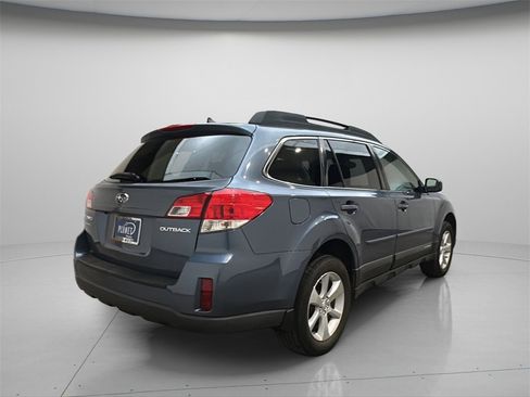 Used 2013 Subaru Outback 2.5i Limited w/ Moonroof Pkg image 6