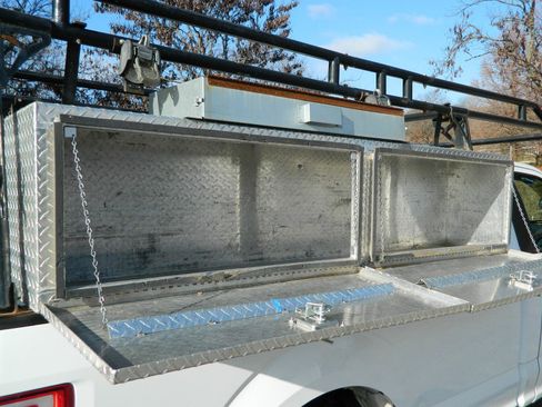 Used 2018 Ford F150 XL w/ Equipment Group 101A Mid image 9