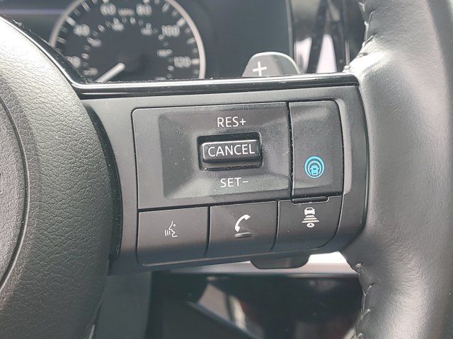 Certified 2022 Nissan Pathfinder SV w/ SV Premium Package AWD/4WD image 11
