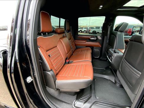 Used 2024 GMC Sierra 2500 Denali Ultimate image 19