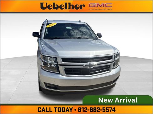 Used 2019 Chevrolet Tahoe Premier AWD/4WD image 2