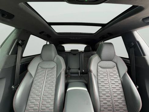 Used 2024 Audi RS Q8 image 27