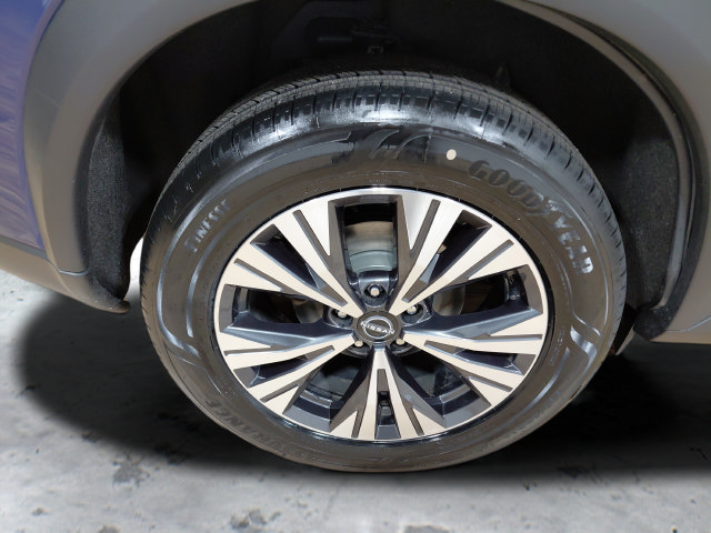 Used 2023 Nissan Rogue SV AWD/4WD image 10