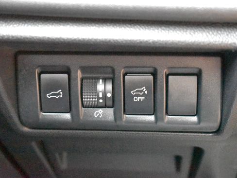 Used 2021 Subaru Outback Limited XT w/ Popular Package #2 AWD/4WD image 17