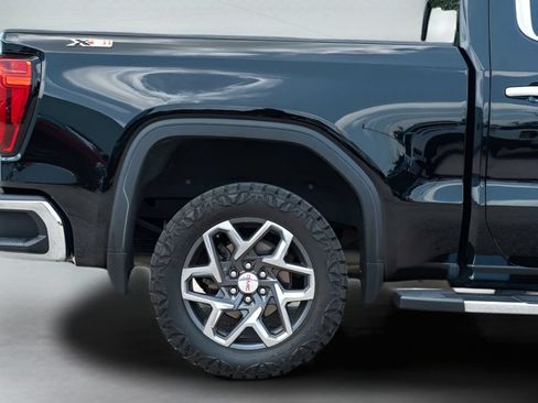 Used 2024 GMC Sierra 1500 SLT AWD/4WD image 5