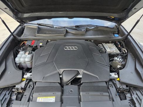 Used 2019 Audi Q8 Prestige image 26