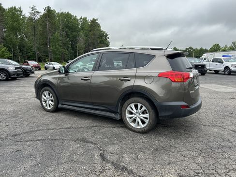 Used 2015 Toyota RAV4 Limited AWD/4WD image 6