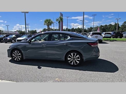 Used 2024 Nissan Sentra SV w/ SV Premium Package FWD image 27