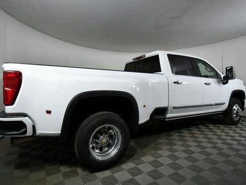 New 2026 Chevrolet Silverado 3500 High Country w/ Technology Package image 10