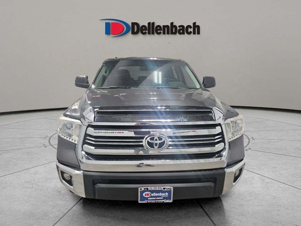 Used 2017 Toyota Tundra SR5 w/ TRD Off Road Package AWD/4WD image 8
