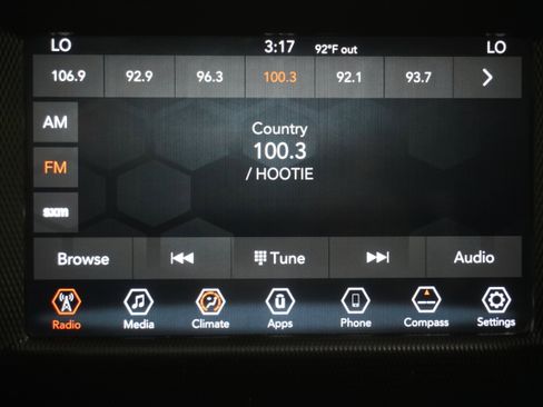 Used 2018 Jeep Wrangler Sport S image 19