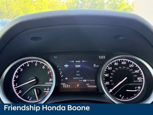 Used 2022 Toyota Camry XLE FWD image 21