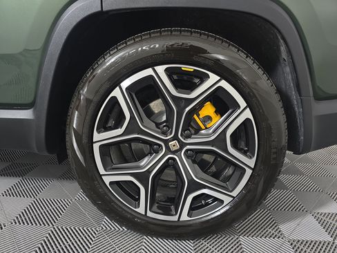 Used 2024 Rivian R1S Launch Edition AWD/4WD image 10