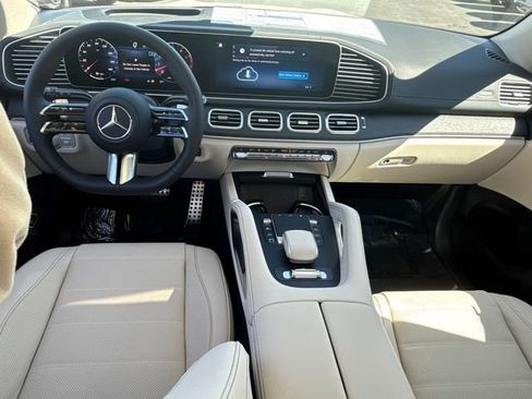 New 2026 Mercedes-Benz GLS 450 4MATIC image 21