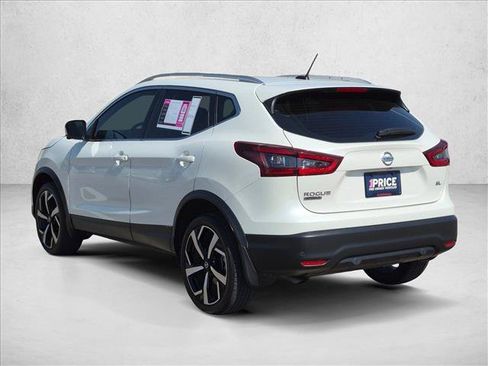 Used 2021 Nissan Rogue Sport SL w/ Premium Package FWD image 8