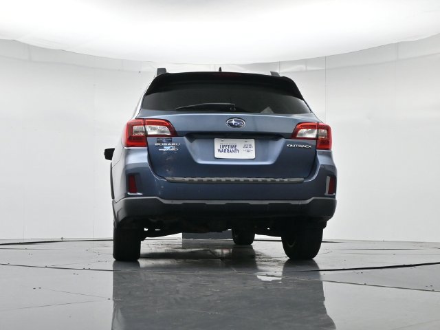 Used 2016 Subaru Outback 2.5i Limited AWD/4WD image 36