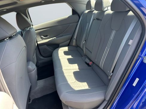 Used 2024 Hyundai Elantra SEL w/ Convenience Package FWD image 13