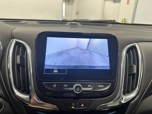 Used 2023 Chevrolet Equinox Premier FWD image 21