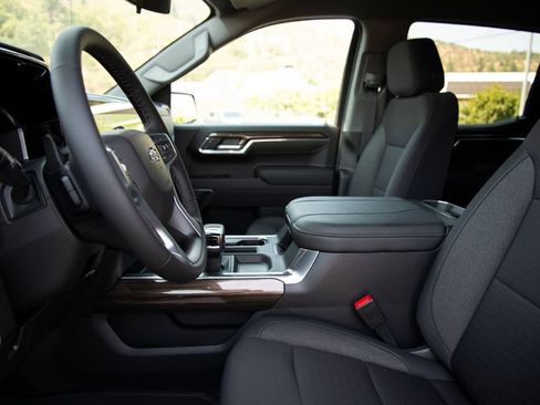 New 2026 Chevrolet Silverado 1500 LT Trail Boss w/ Convenience Package II AWD/4WD image 14
