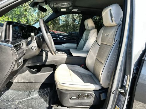 Used 2021 Cadillac Escalade ESV Sport w/ Driver Assist Tech Package image 10