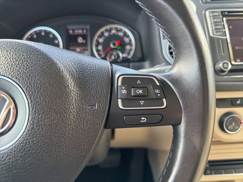 Used 2017 Volkswagen Tiguan Wolfsburg Edition image 20