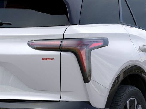 New 2025 Chevrolet Blazer EV RS image 13