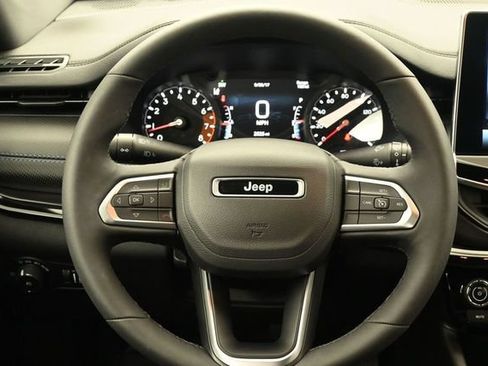 Used 2025 Jeep Compass Latitude w/ Altitude Special Edition AWD/4WD image 22
